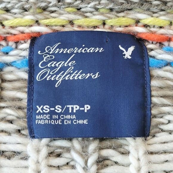 American Eagle Outfitters Tan Aztec Tribal Dolman Sleeve Chunky Cardigan Size XS - Picture 6 of 7